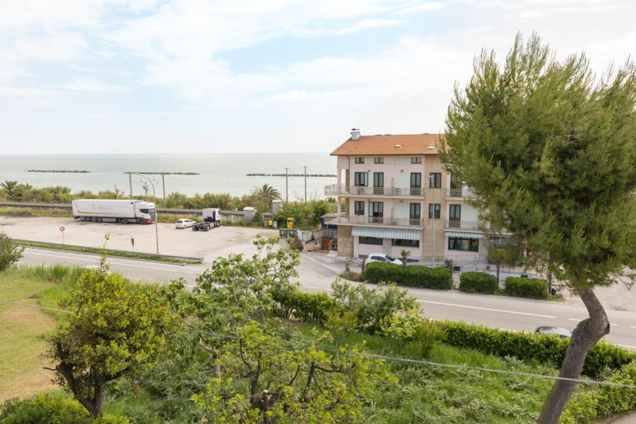 B&B Alba Sul Mare Guest House 마시냐노 외부 사진